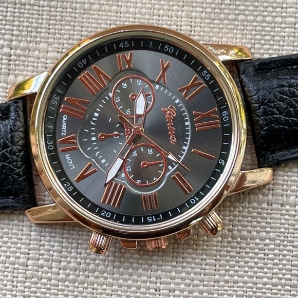 Geneva Unisex Wristwatch Fashion Gold Tone Case Quartz Watch - Picture 3 of 8